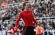 Sunderland midfielder Adam Johnson celebrates scoring his team's second goal in Newcastle Upon Tyne on April 14, 2013